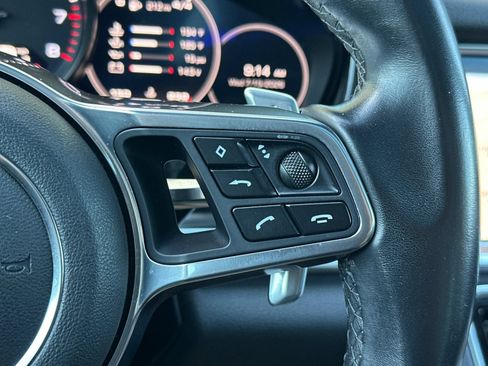 Used 2018 Porsche Panamera 4 AWD/4WD image 27