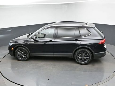 Used 2023 Volkswagen Tiguan SE FWD image 38