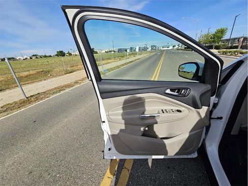 Used 2019 Ford Escape S FWD image 39