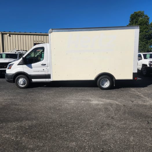 Used 2022 Ford Transit 350 DRW RWD image 2