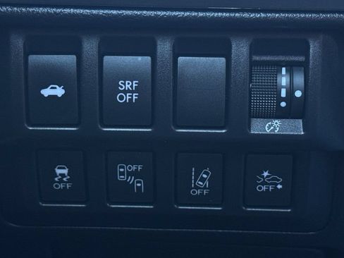 Used 2017 Subaru Legacy 2.5i Limited AWD/4WD image 37