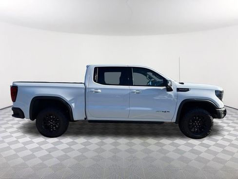 Used 2023 GMC Sierra 1500 AT4X image 4