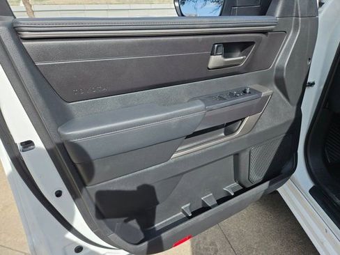 Used 2025 Toyota Tundra SR5 AWD/4WD image 19