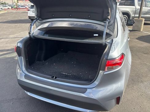 Used 2022 Toyota Corolla LE FWD image 10