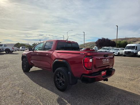 Used 2025 GMC Canyon Elevation w/ Convenience Package AWD/4WD image 7