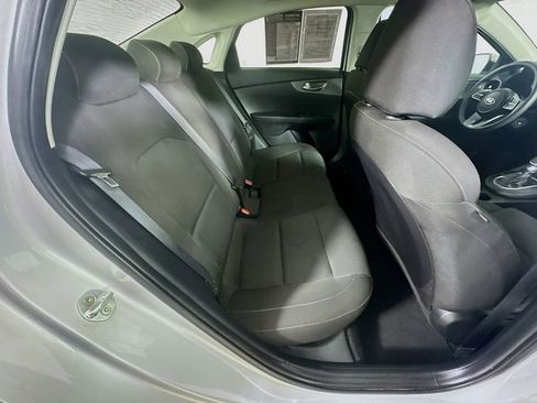 Used 2021 Kia Forte LXS FWD image 11