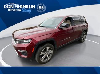 Used 2023 Jeep Grand Cherokee Limited w/ Trailer Tow Prep Group (B) AWD/4WD video 1