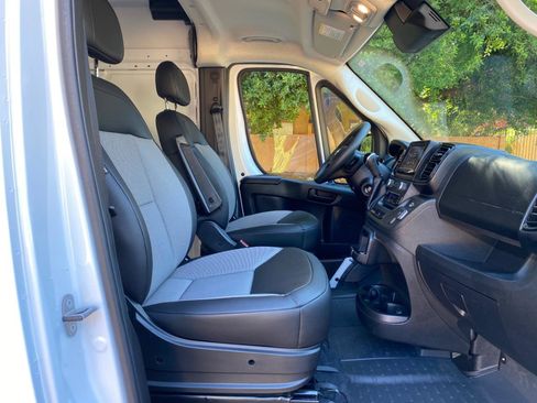 Used 2026 RAM ProMaster 2500 w/ Convenience Group FWD image 40
