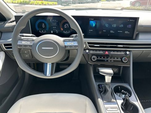 New 2025 Hyundai Sonata SE image 16