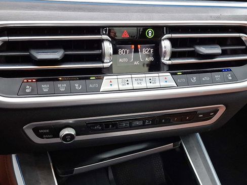 Used 2022 BMW X5 xDrive45e w/ M Sport Package image 16