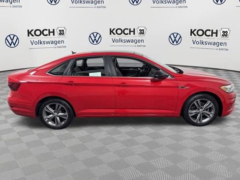 Used 2020 Volkswagen Jetta R-Line w/ R-Line Cold Weather Package image 8