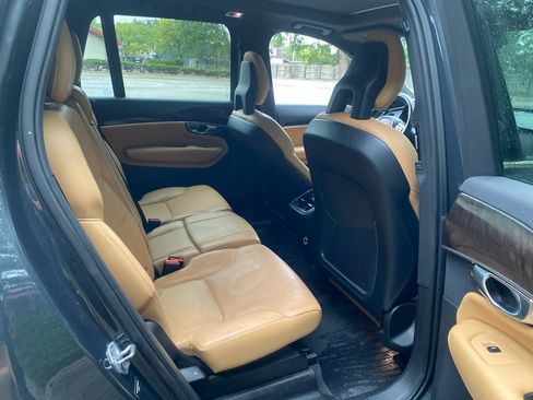 Used 2017 Volvo XC90 T6 Momentum w/ Vision Package AWD/4WD image 24