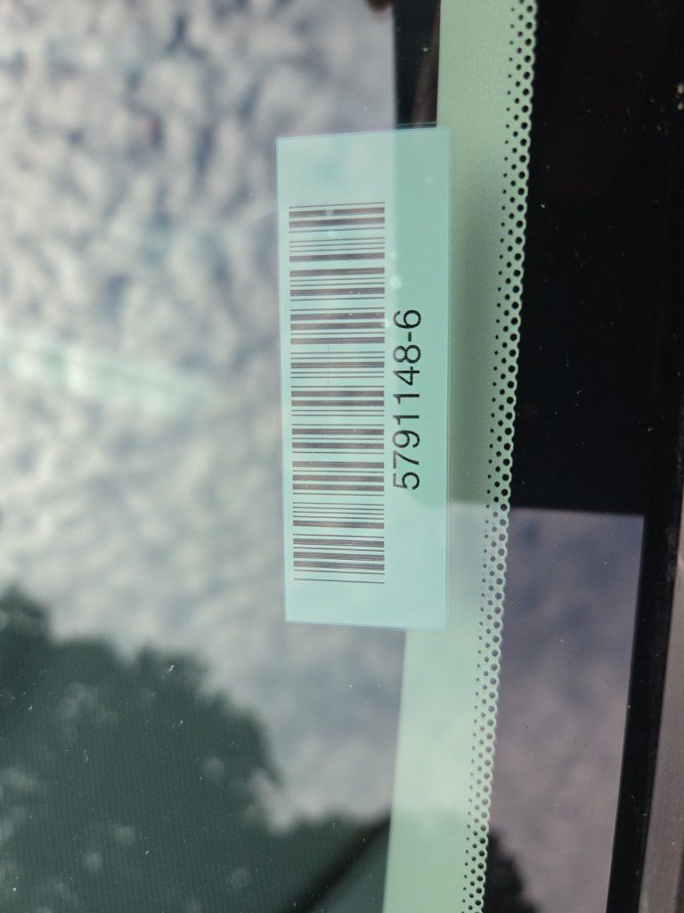 Used 2025 Kia Niro LX FWD image 9