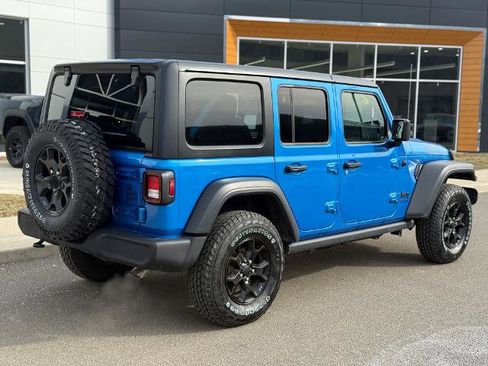 Used 2022 Jeep Wrangler Unlimited Sport AWD/4WD image 2