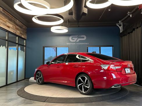 Used 2021 Honda Accord Sport image 5