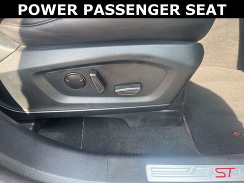 Used 2022 Ford Explorer ST-Line w/ Class IV Trailer Tow Package image 19