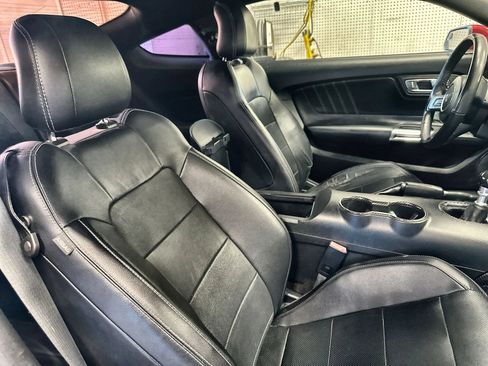 Used 2016 Ford Mustang GT Premium w/ GT Performance Package RWD image 29