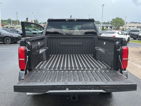 Used 2025 Toyota Tacoma TRD Sport RWD image 32