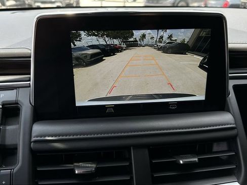 Certified 2022 Chevrolet Suburban LT RWD image 25