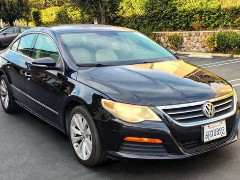 Used 2011 Volkswagen CC Sport image 1