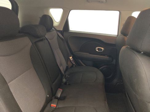 Used 2019 Kia Soul + FWD image 19