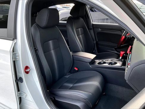 Used 2024 Honda Civic Sport image 6