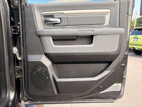 Used 2018 RAM 1500 Big Horn AWD/4WD image 9