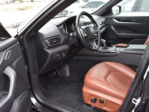 Used 2019 Maserati Levante AWD/4WD image 16