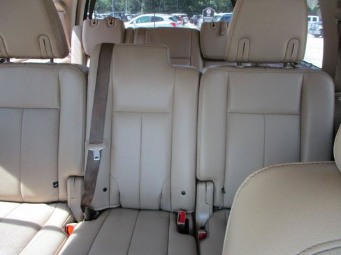 Used 2013 Ford Expedition XLT RWD image 17