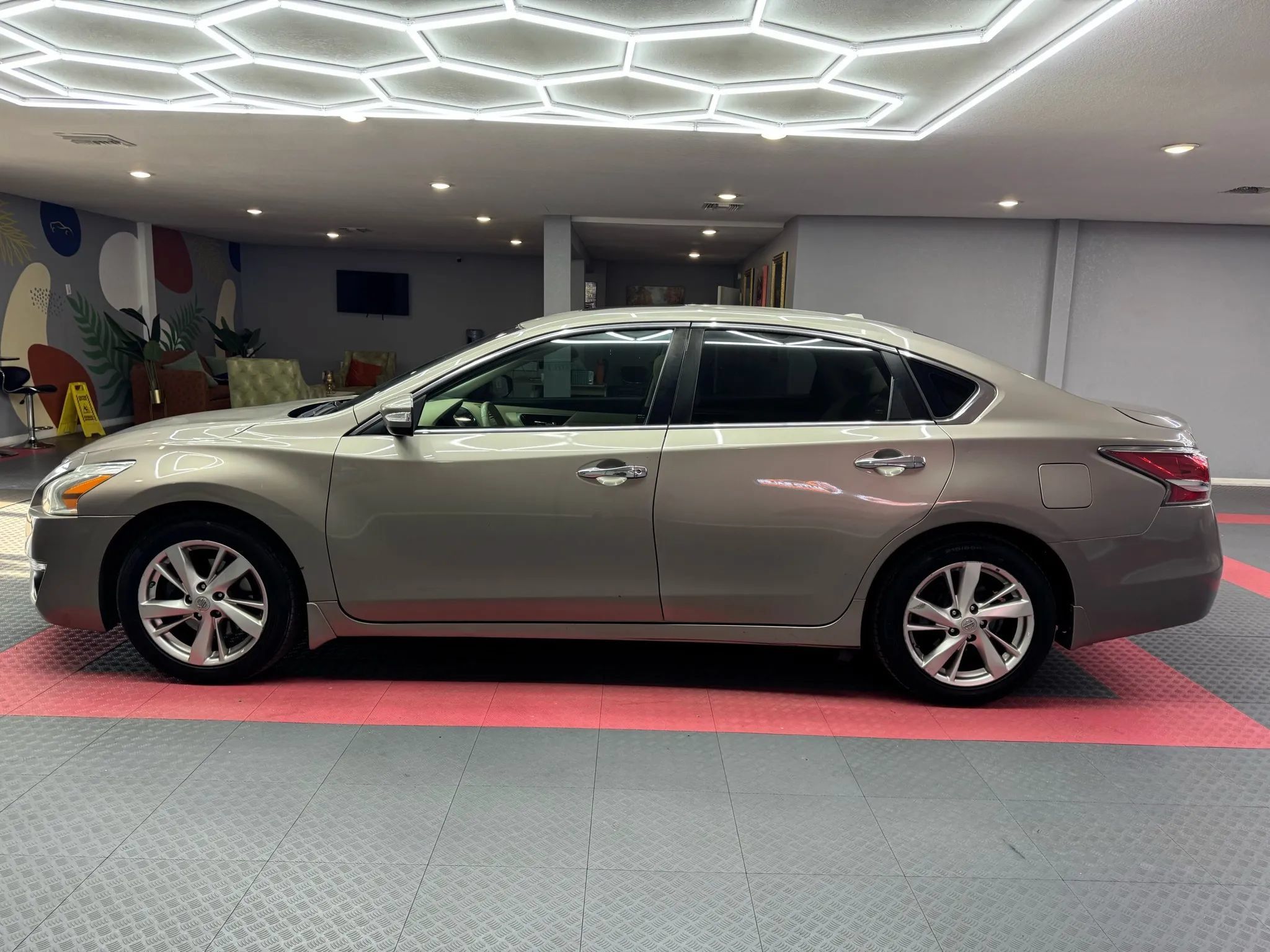 Used 2015 Nissan Altima 2.5 SL w/ Technology Package FWD image 4