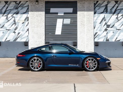 Used 2012 Porsche 911 Carrera S image 17