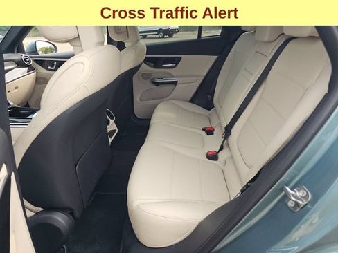 Used 2026 Mercedes-Benz GLC 300 4MATIC image 11
