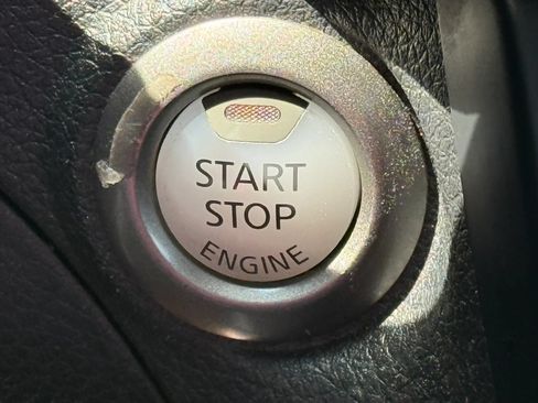 Used 2019 Nissan Sentra SV FWD image 24