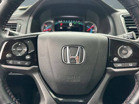 Certified 2022 Honda Pilot Black Edition image 16