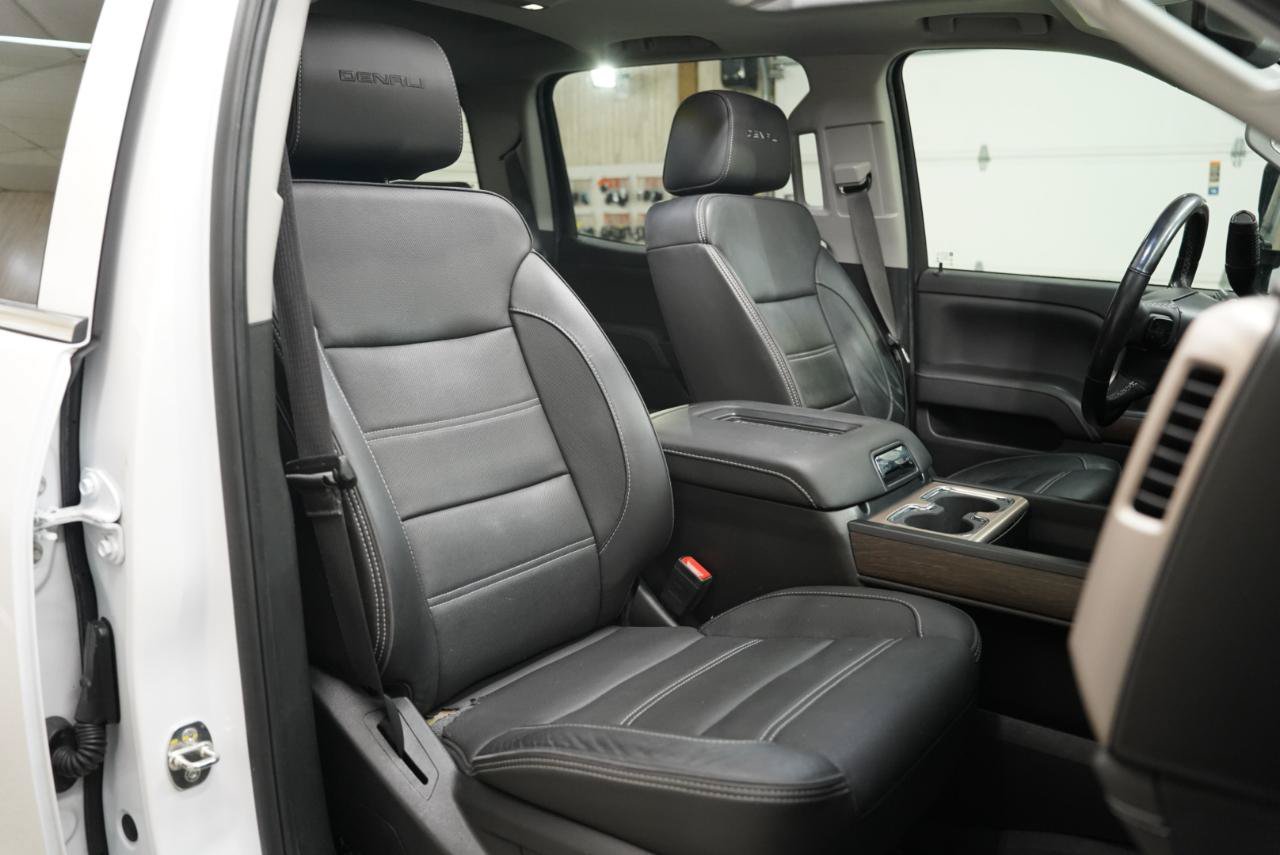 Used 2019 GMC Sierra 2500 Denali w/ Duramax Plus Package AWD/4WD image 30