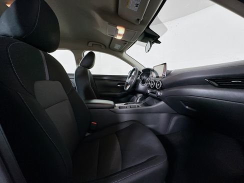 Used 2025 Nissan Sentra SV image 29