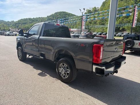 Used 2025 Ford F250 XLT AWD/4WD image 5