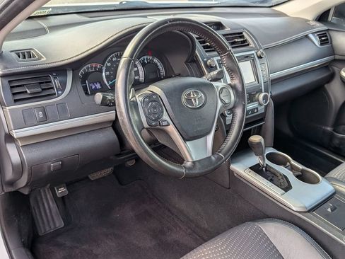 Used 2012 Toyota Camry SE FWD image 30