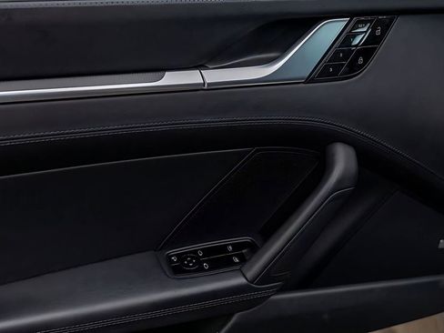 Used 2021 Porsche 911 Carrera S image 19