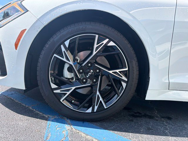 Used 2025 Kia K5 GT-Line w/ GT-Line Premium Package FWD image 11