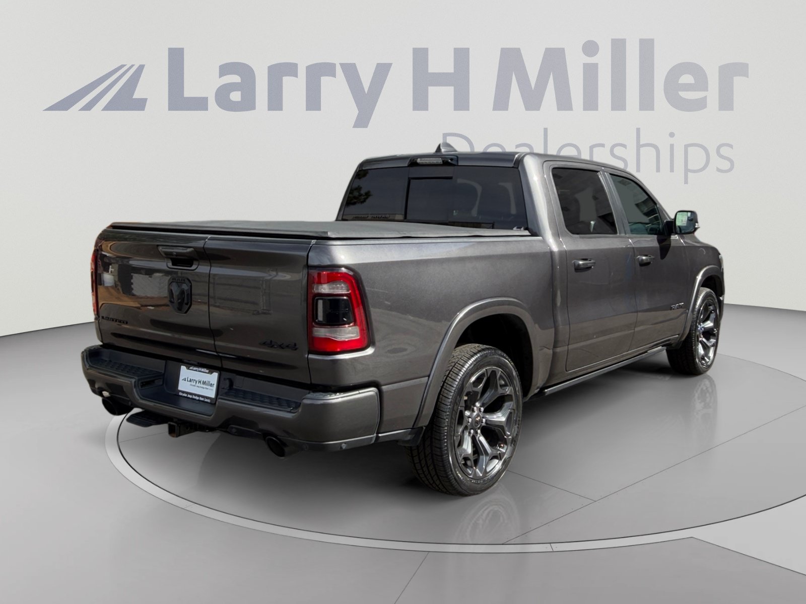 Used 2021 RAM 1500 Limited w/ Night Edition AWD/4WD image 5
