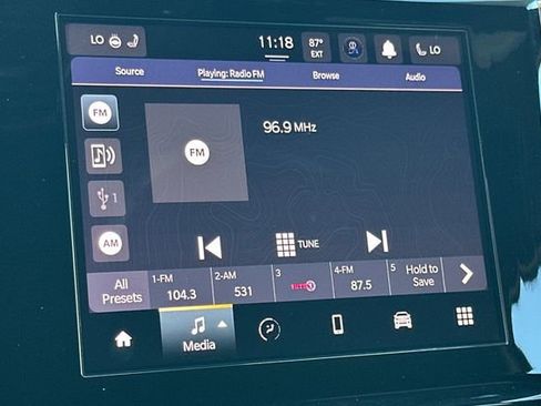 Certified 2023 Jeep Grand Cherokee Altitude image 18