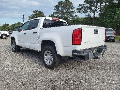 Used 2022 Chevrolet Colorado W/T w/ WT Convenience Package RWD image 3