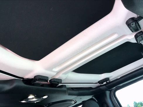 Used 2022 Jeep Gladiator Mojave w/ Trailer Tow Package image 13