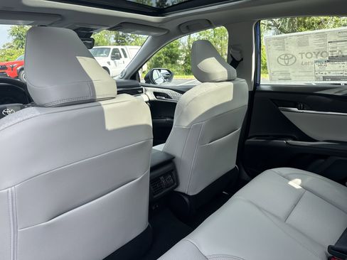 New 2025 Toyota Camry XLE w/ Premium Plus Package FWD image 27