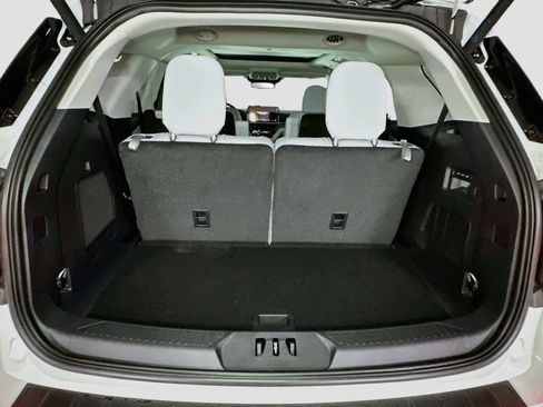 New 2026 Ford Explorer Platinum w/ LUX Leather Package AWD/4WD image 32