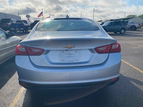 Used 2018 Chevrolet Malibu LT FWD image 11
