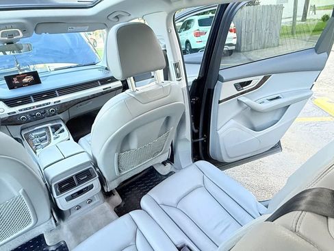 Used 2018 Audi Q7 2.0T Premium AWD/4WD image 25