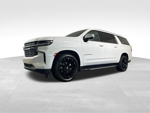 Used 2023 Chevrolet Suburban Premier w/ Advanced Technology Package AWD/4WD image 2
