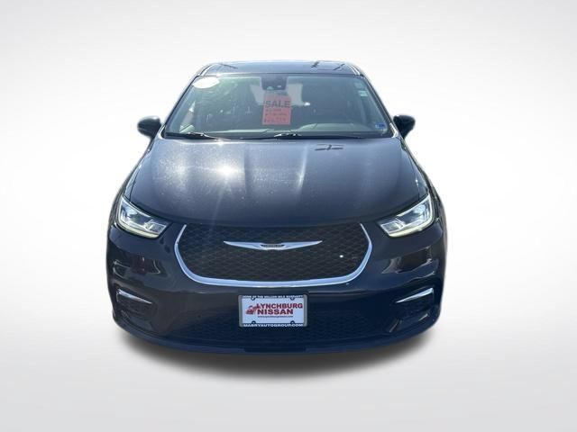 Used 2024 Chrysler Pacifica Touring-L FWD image 28